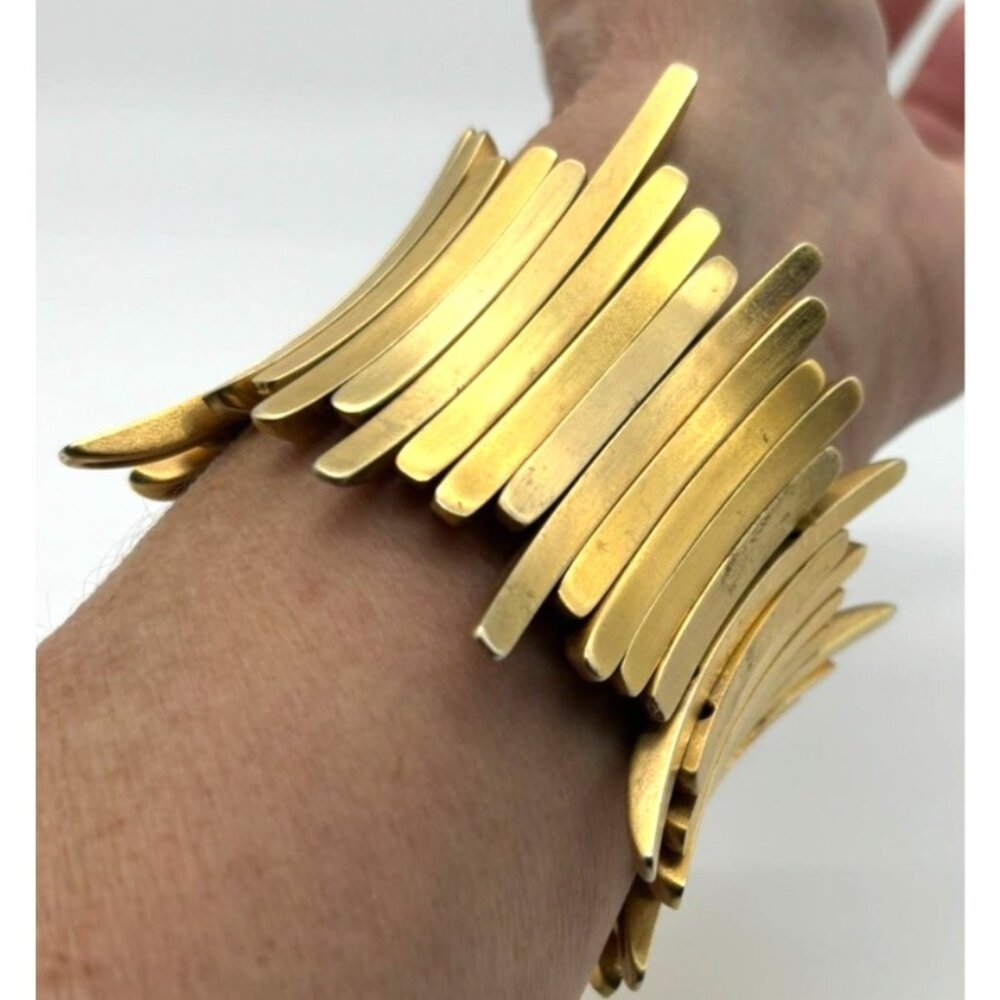 Vintage Brutalist Possibly Brass Spike or Spear Shaped Elements Stretch Bracelet - Picture 13 of 14
